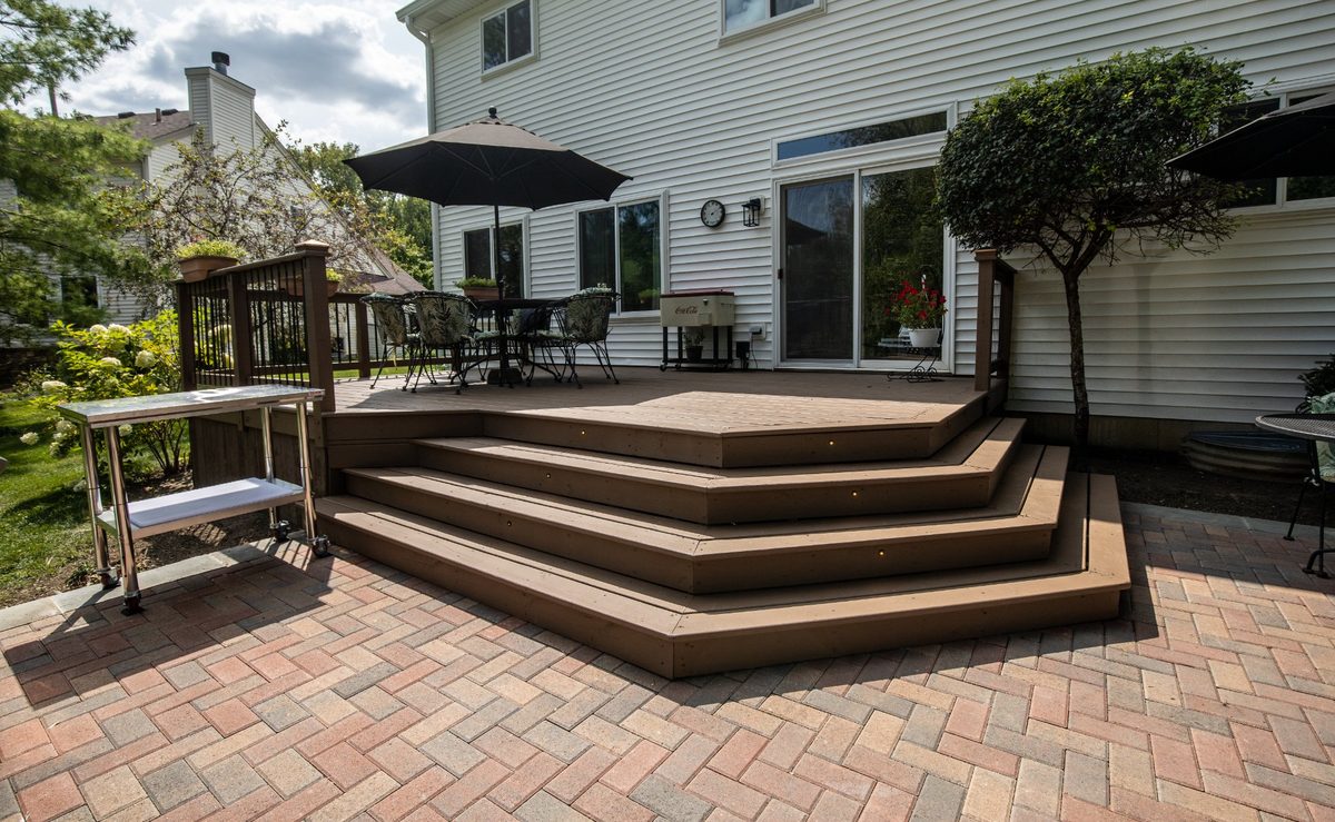 Deck by Moane Landscaping