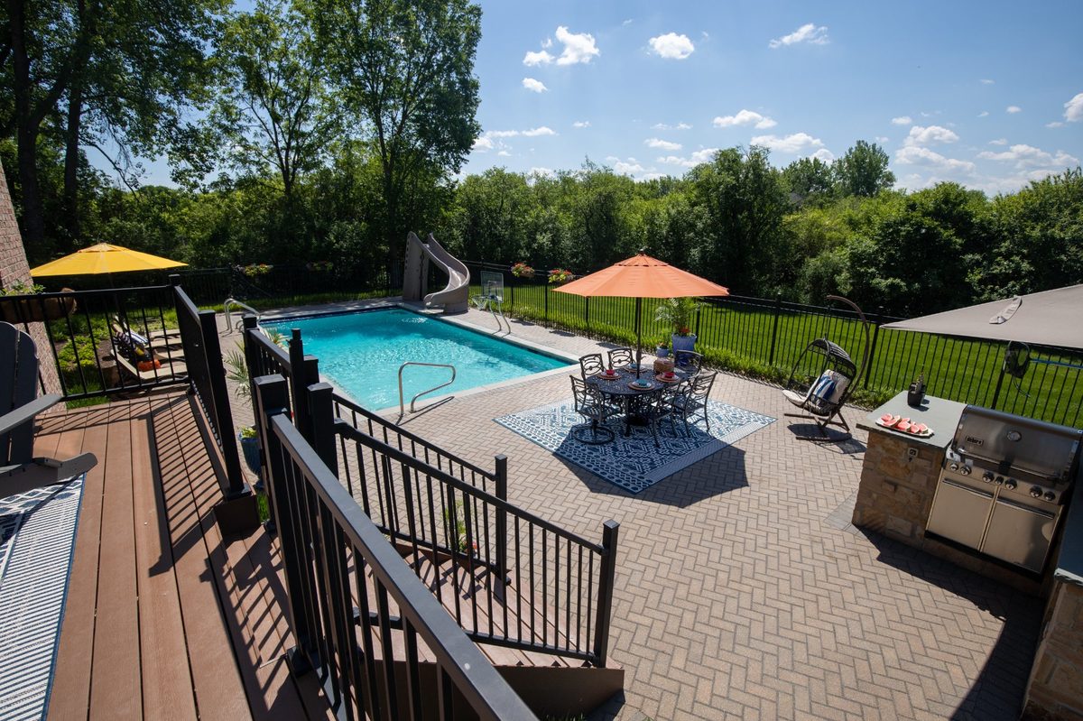 Pool Patio by Moane Landscaping