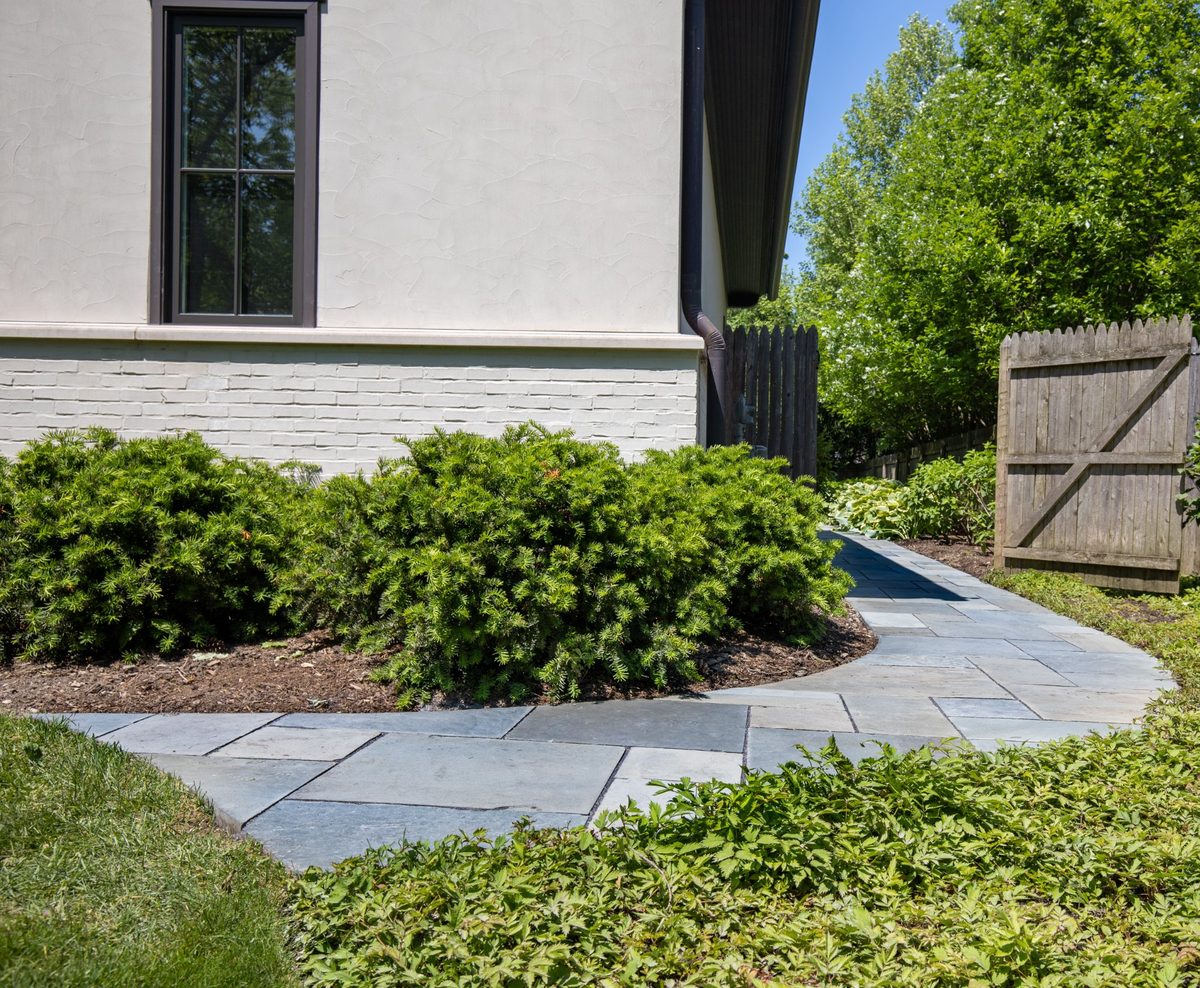 Walk Ways 8 by Moane Landscaping